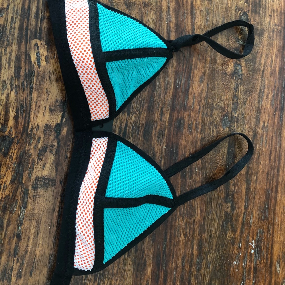Bathing suit top, size medium, never worn